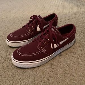 Nike Stefan Janoski Shoes-Maroon